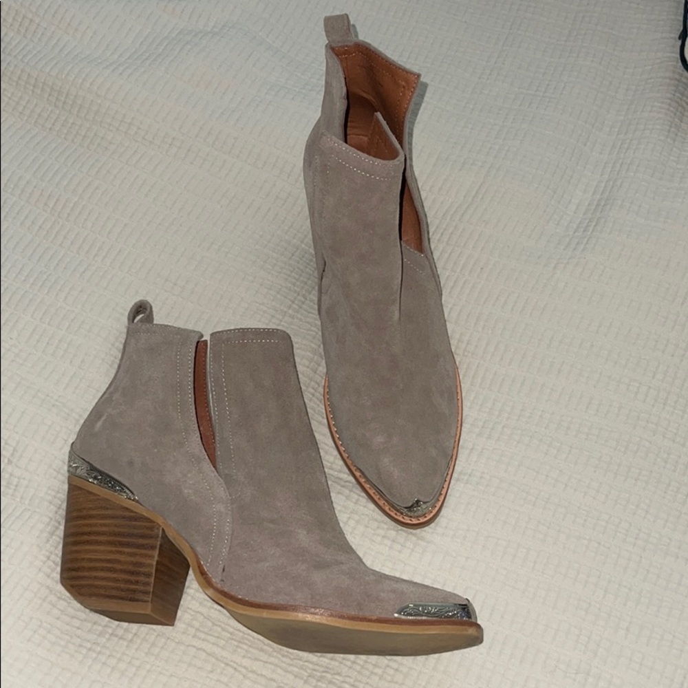 Catherine Malandrino Driscoll Booties